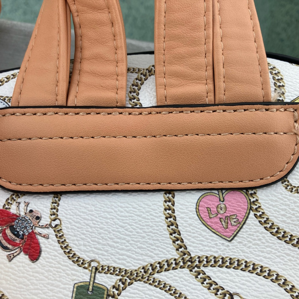 BACKPACK - Picture 11 of 14